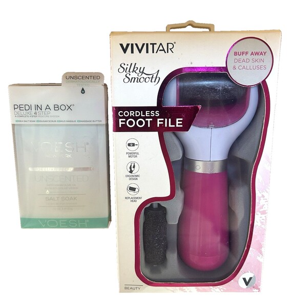 SkinCare Foot Bundle Vivitar Cordless Foot File Voesh Pedi in a Box 2 Foot Masks - Picture 3 of 8